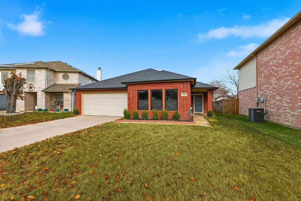 4121 Tupelo Trail, Fort Worth, TX 76244