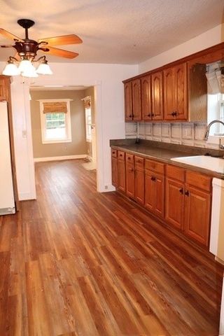 209 Church St, Dover, TN 37058