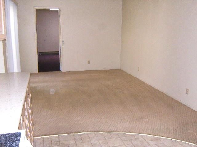 1253 Los Olivos Drive 5, Salinas, CA 93901