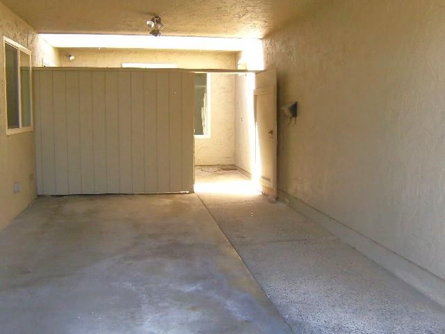 1253 Los Olivos Drive 5, Salinas, CA 93901