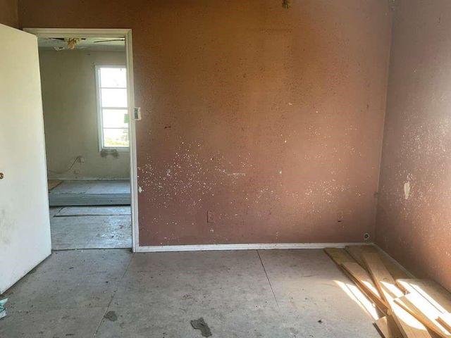 62 Guinevere Drive, Bay City, TX 77414