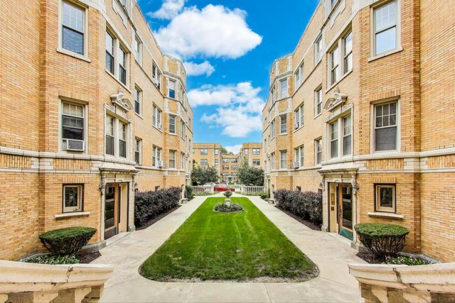 243 Washington Boulevard 3A, Oak Park, IL 60302