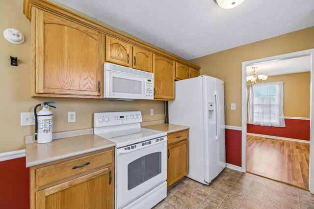 827 Sugarcane Way, Clarksville, TN 37040