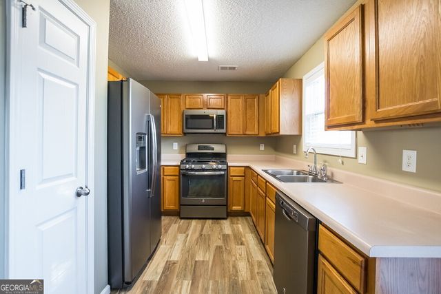 240 Greystone Circle, Hiram, GA 30141