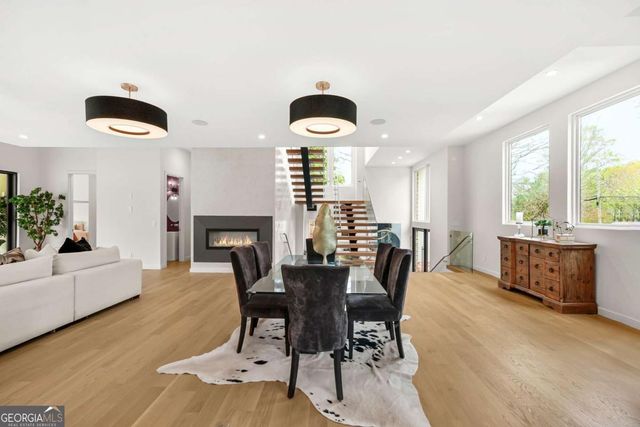 1260 Kingsley Circle NE, Atlanta, GA 30324