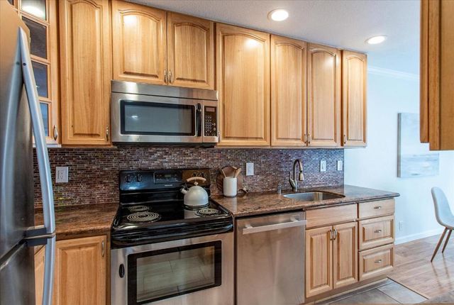 912 La Barbera Drive, San Jose, CA 95126