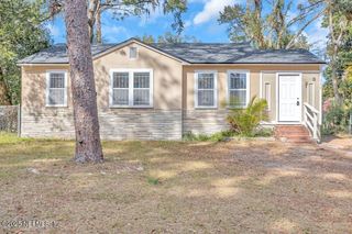 955 BRANDYWINE Street, Jacksonville, FL 32208