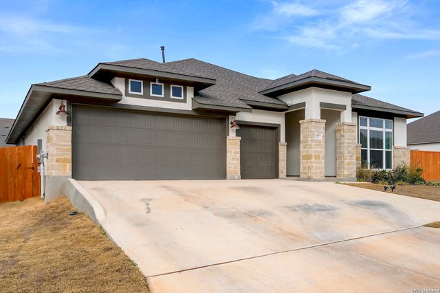 1693 Hidden Fox, New Braunfels, TX 78132