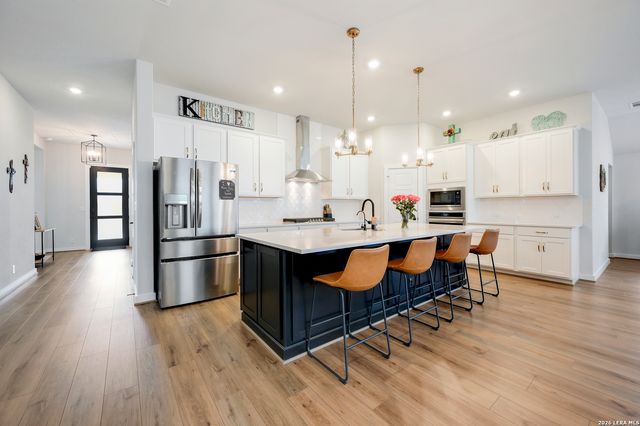 1693 Hidden Fox, New Braunfels, TX 78132