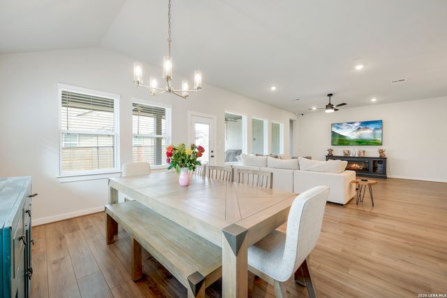 1693 Hidden Fox, New Braunfels, TX 78132