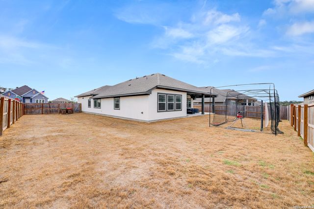 1693 Hidden Fox, New Braunfels, TX 78132