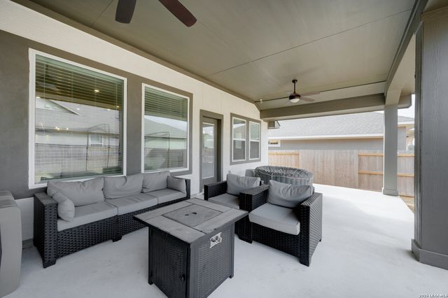 1693 Hidden Fox, New Braunfels, TX 78132