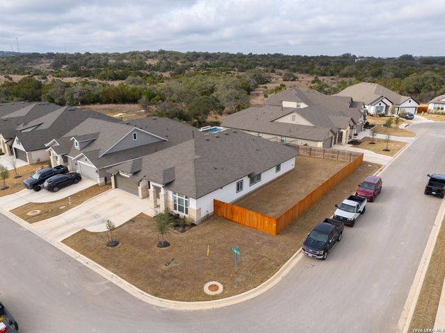 1693 Hidden Fox, New Braunfels, TX 78132