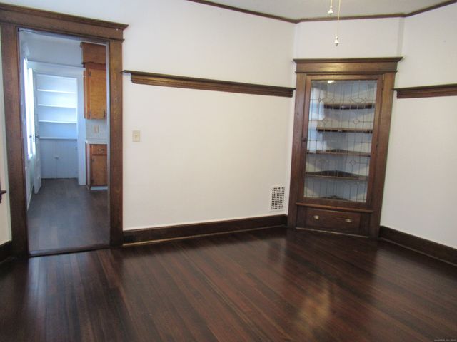 53 Eaton Street 2nd Floor, Bridgeport, CT 06604