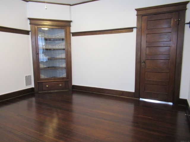 53 Eaton Street 2nd Floor, Bridgeport, CT 06604