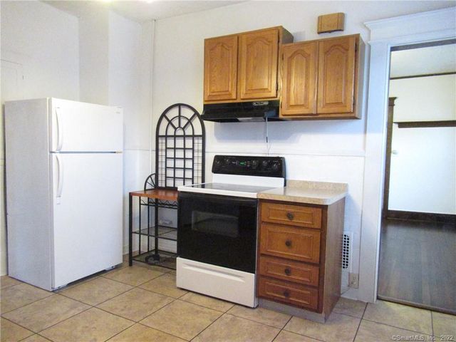 53 Eaton Street 2nd Floor, Bridgeport, CT 06604