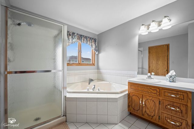 631 Vanderbilt Drive, New Lenox, IL 60451