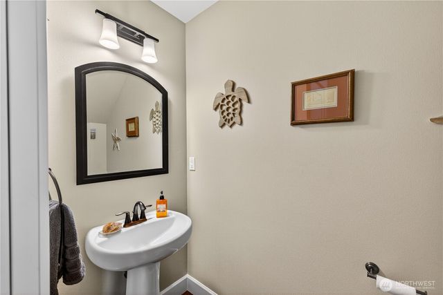 1618 28th Street, Anacortes, WA 98221