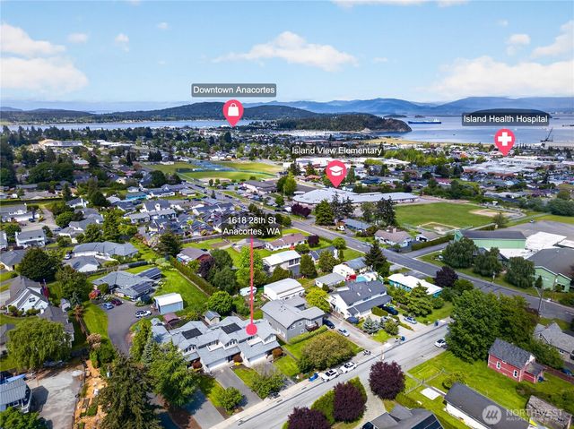 1618 28th Street, Anacortes, WA 98221