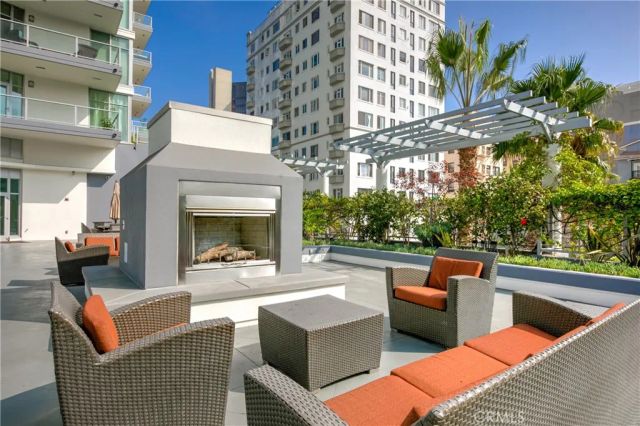 411 W Seaside Way 302, Long Beach, CA 90802