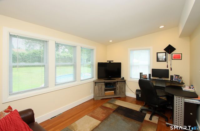 76 Jessie Drive, West Haven, CT 06516