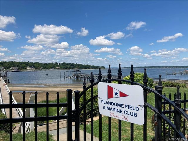 50 South Drive, Manhasset, NY 11030