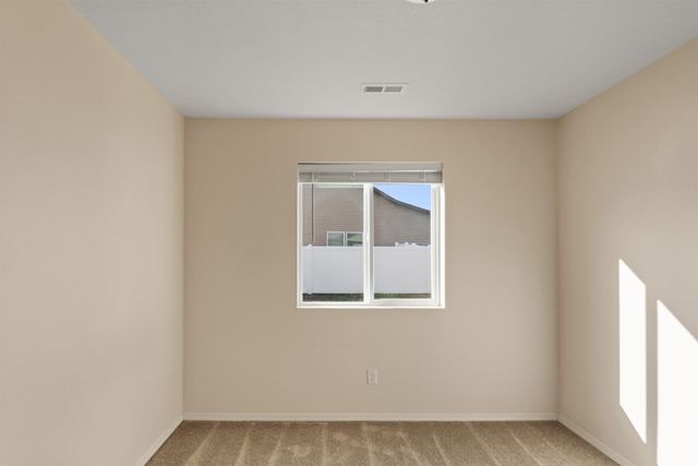 902 S Bogen Ct, Airway Heights, WA 99224