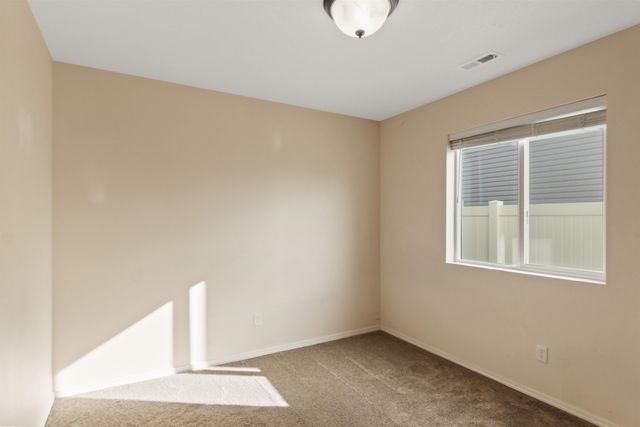 902 S Bogen Ct, Airway Heights, WA 99224