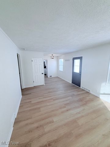 4218 W 143rd Street, Cleveland, OH 44135