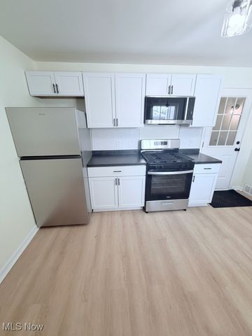 4218 W 143rd Street, Cleveland, OH 44135