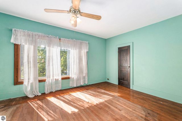 211 E Division Street, Cadillac, MI 49601