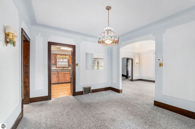 211 E Division Street, Cadillac, MI 49601