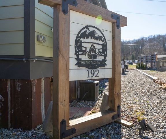 192 Mountain Meadows Drive, Morganton, GA 30560