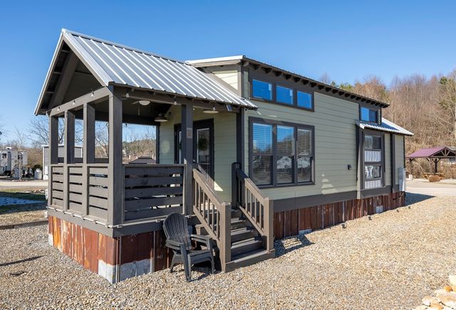 192 Mountain Meadows Drive, Morganton, GA 30560