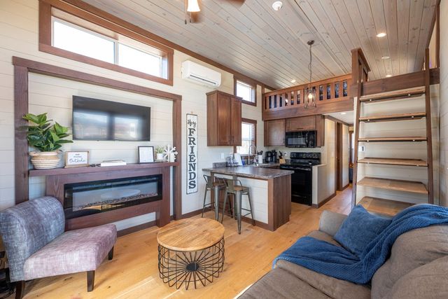 192 Mountain Meadows Drive, Morganton, GA 30560