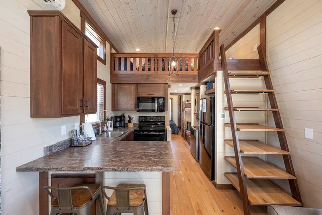 192 Mountain Meadows Drive, Morganton, GA 30560