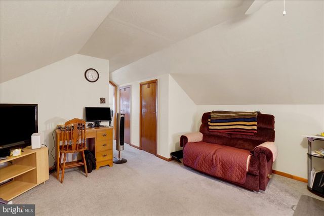 34 HIGH ST, Glen Rock, PA 17327
