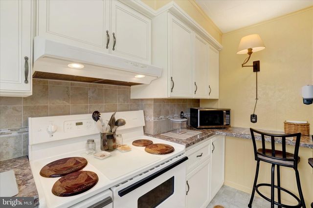34 HIGH ST, Glen Rock, PA 17327