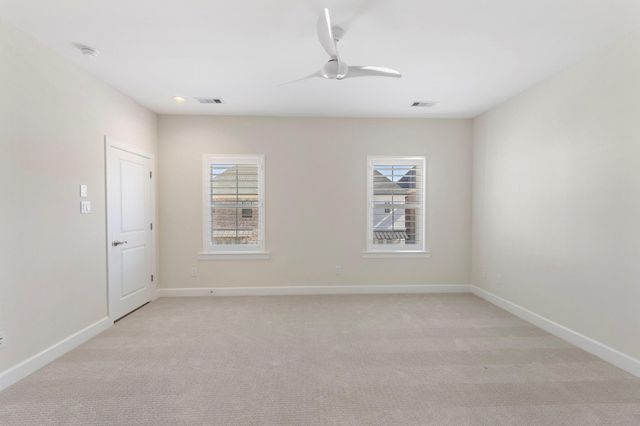 106 Magnolia Green Street, Shenandoah, TX 77384