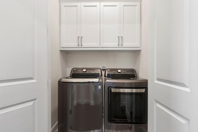 106 Magnolia Green Street, Shenandoah, TX 77384