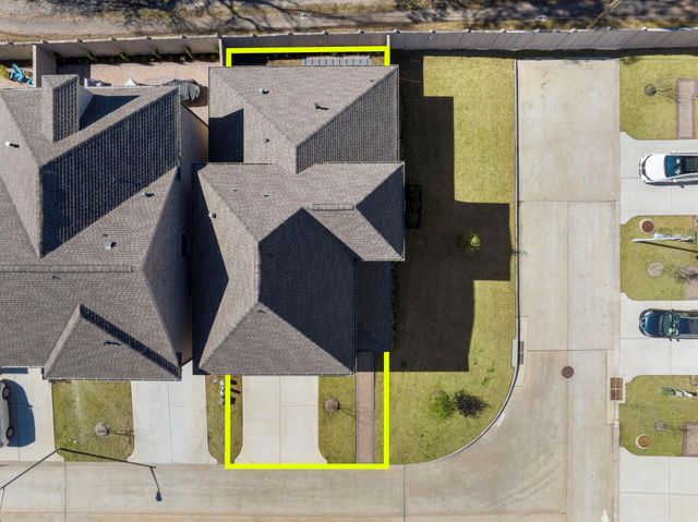 106 Magnolia Green Street, Shenandoah, TX 77384