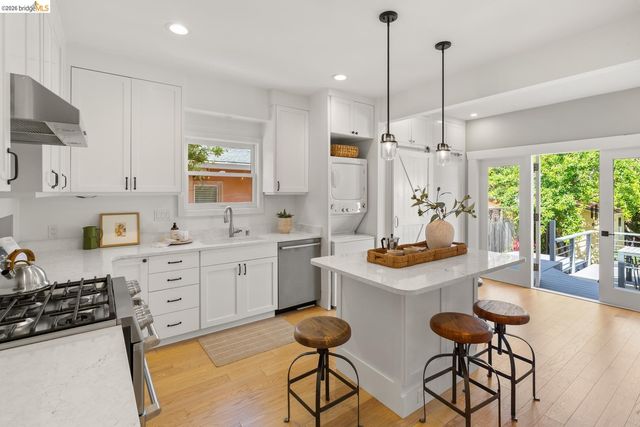 1021 Colusa Ave, Berkeley, CA 94707