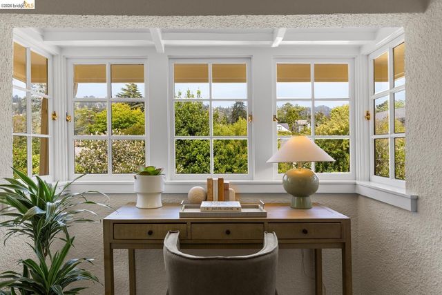 1021 Colusa Ave, Berkeley, CA 94707