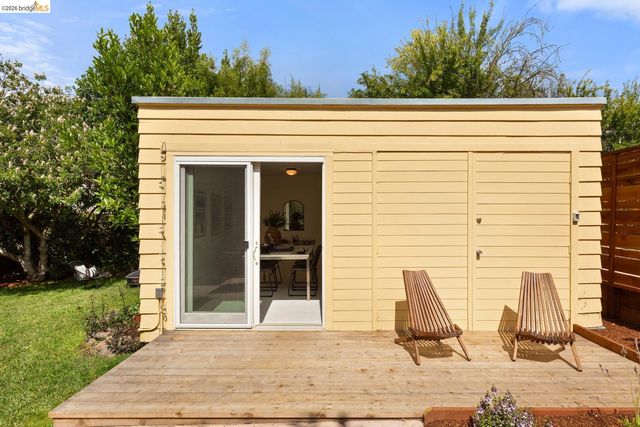 1021 Colusa Ave, Berkeley, CA 94707