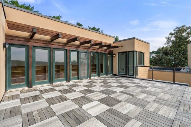 225 Kenrick Street 225, Newton, MA 02458