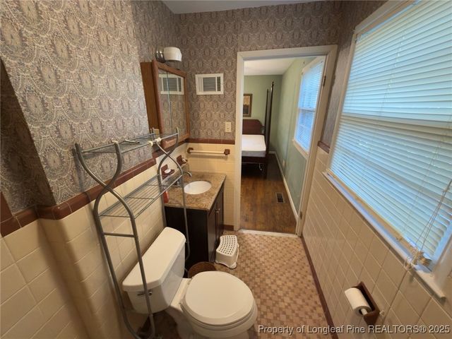 600 W 19th Street, Lumberton, NC 28358