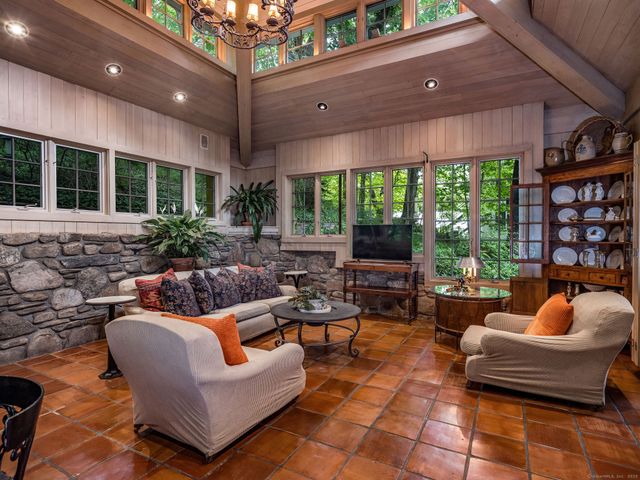 30 Meeting House Lane, Madison, CT 06443