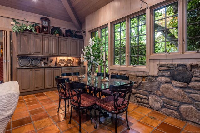 30 Meeting House Lane, Madison, CT 06443