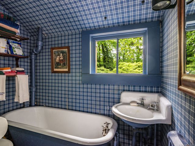 30 Meeting House Lane, Madison, CT 06443