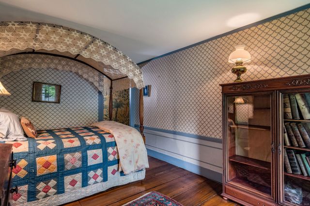 30 Meeting House Lane, Madison, CT 06443